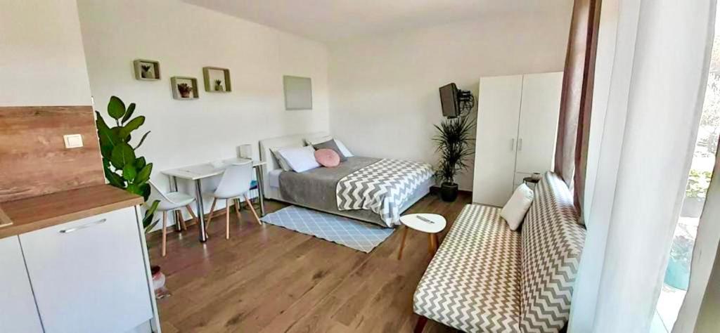 Studio Bianca - Studio With Terrace Near The Sea Sukošan Eksteriør billede